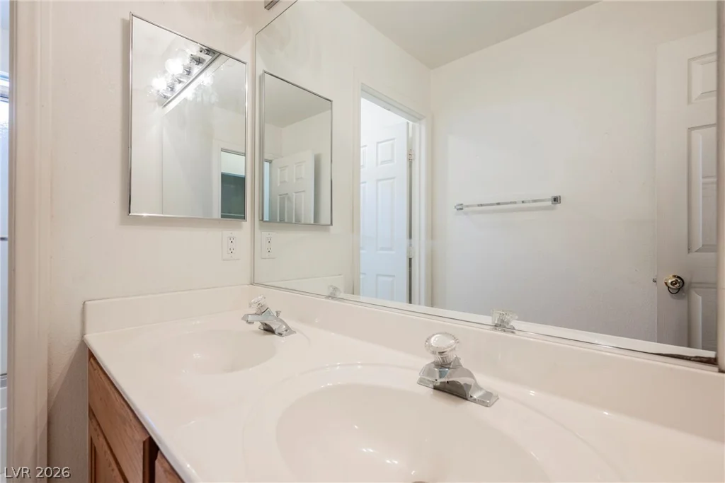 2422 Island Paradise, North Las Vegas, NV 89031