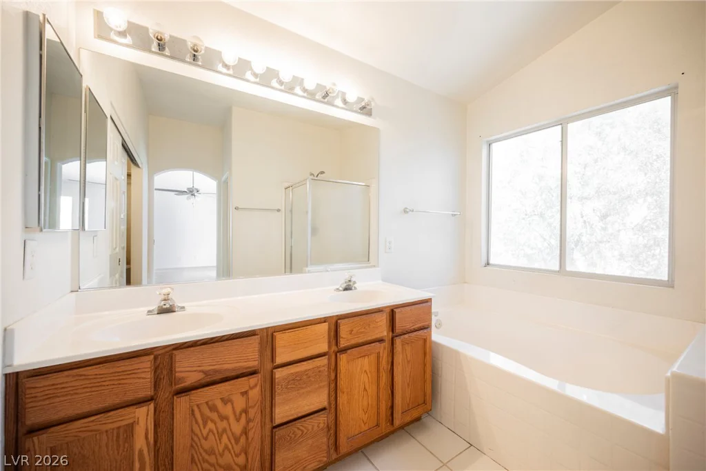 2422 Island Paradise, North Las Vegas, NV 89031