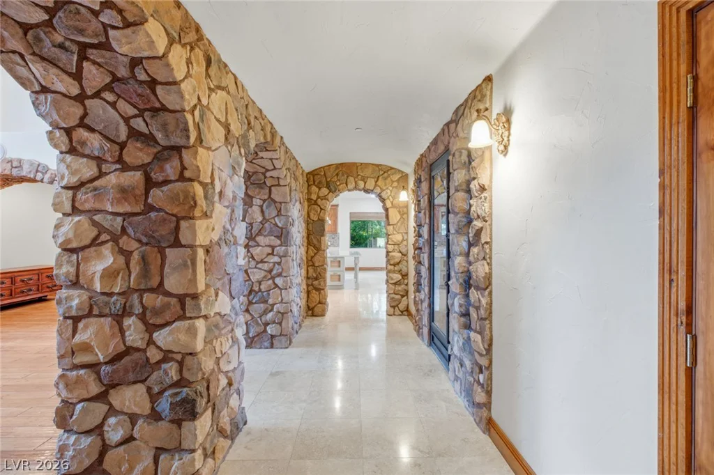 1369 Opal Valley, Henderson, NV 89052
