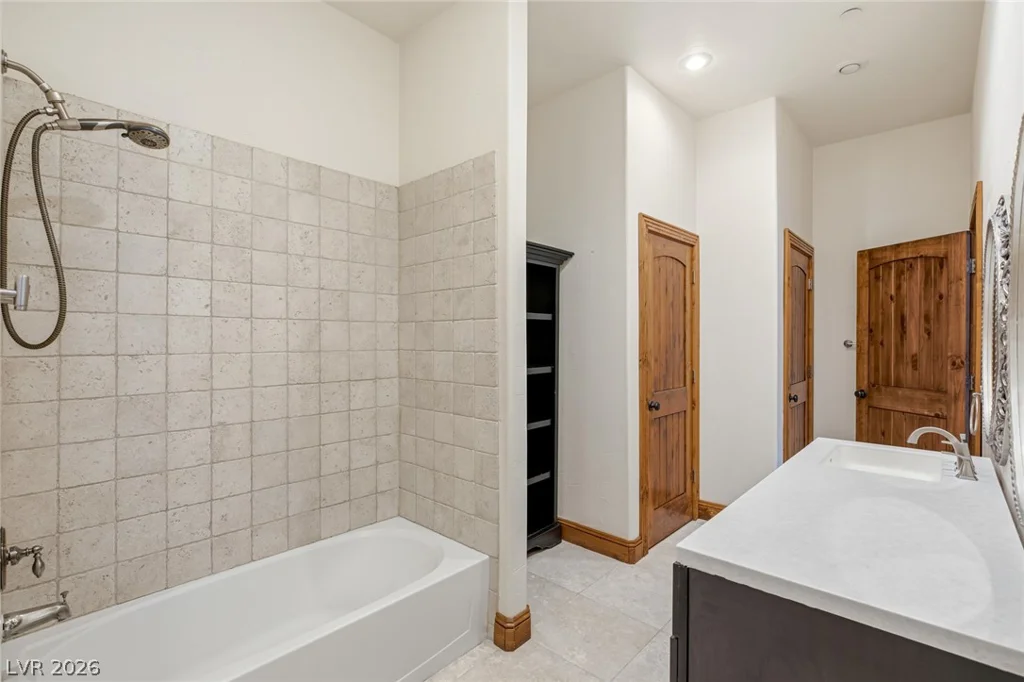 1369 Opal Valley, Henderson, NV 89052