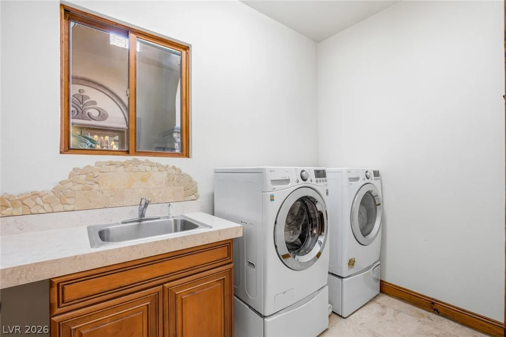 1369 Opal Valley, Henderson, NV 89052