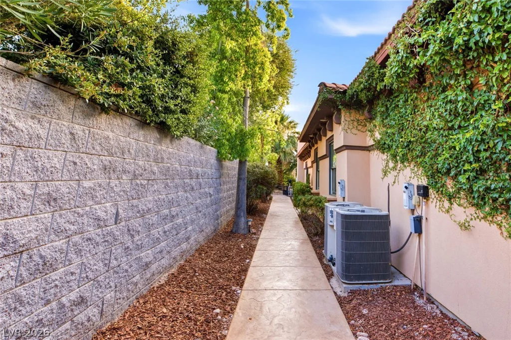 1369 Opal Valley, Henderson, NV 89052