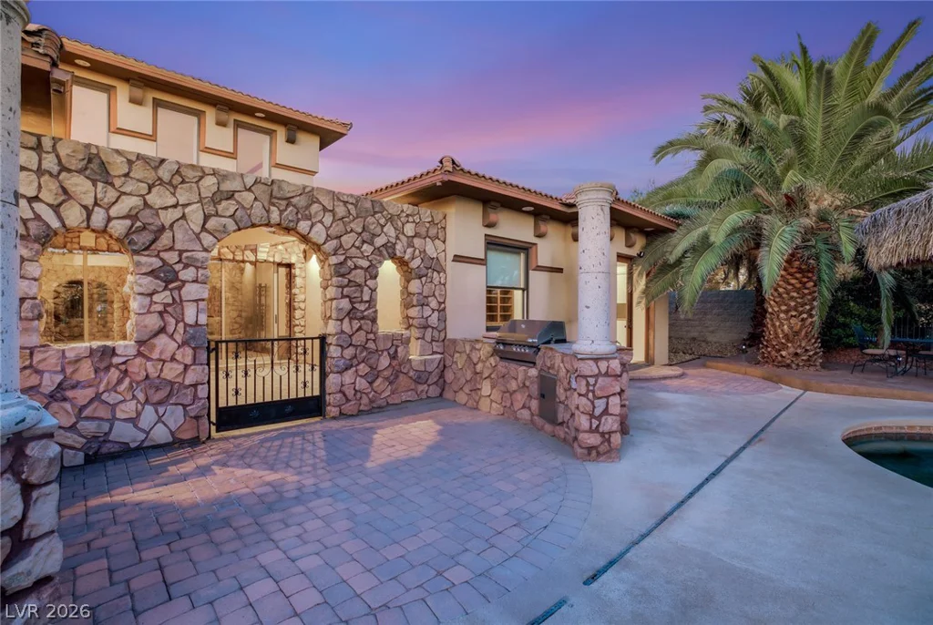 1369 Opal Valley, Henderson, NV 89052