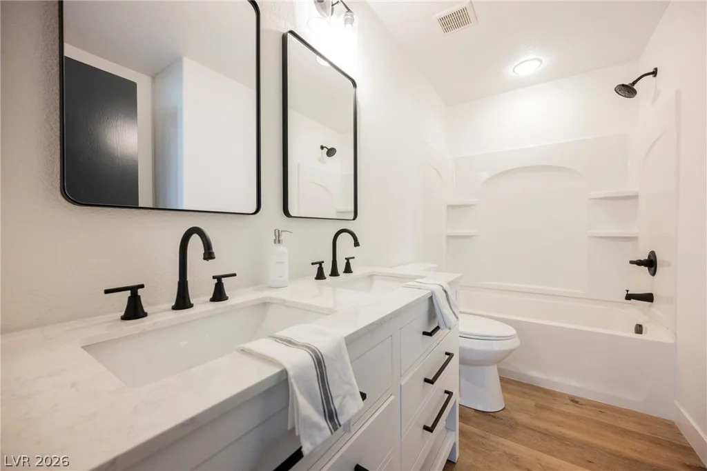 516 Shewsbury, Las Vegas, NV 89178