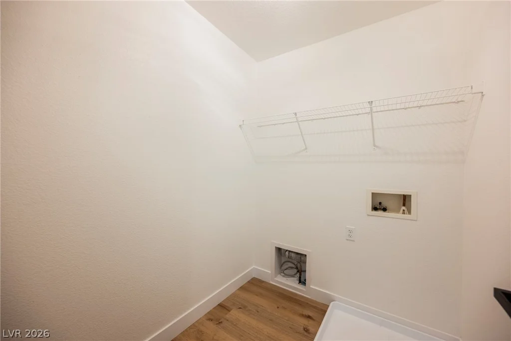 516 Shewsbury, Las Vegas, NV 89178