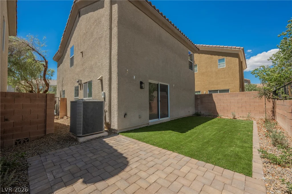 516 Shewsbury, Las Vegas, NV 89178