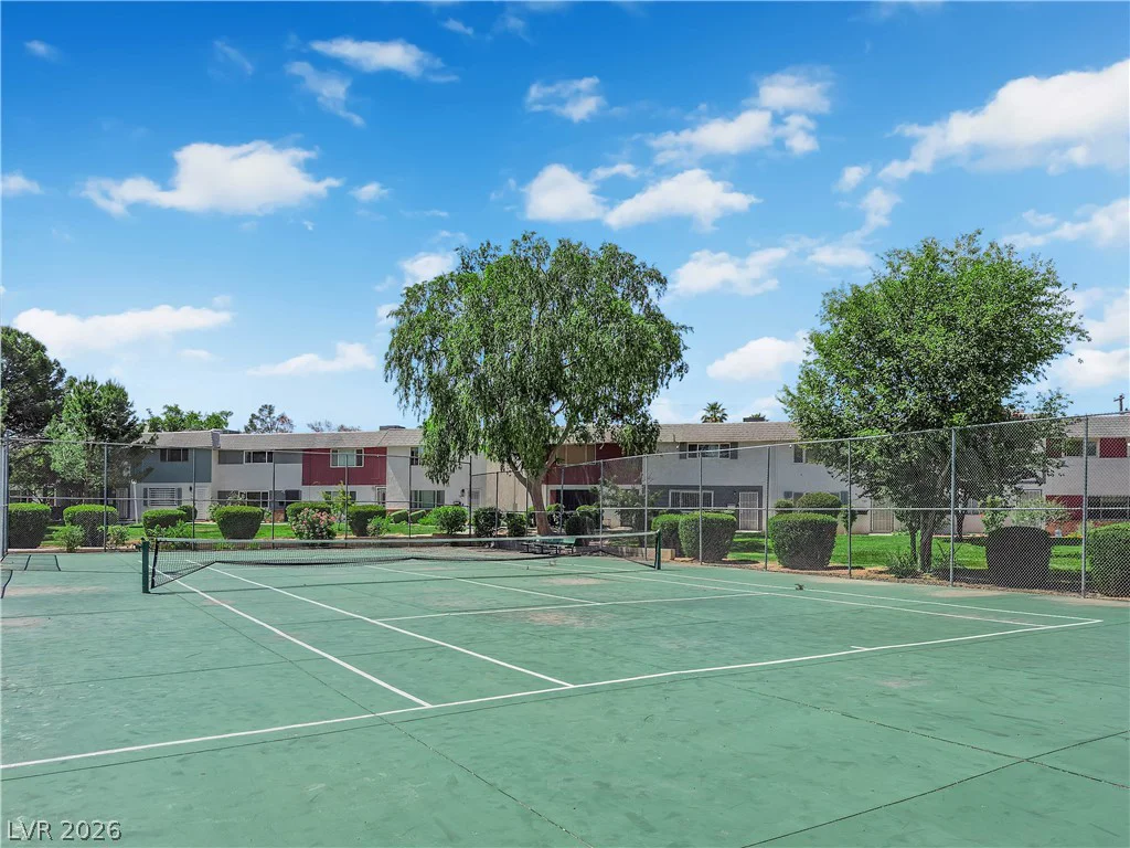 193 Greenbriar Townhouse, Las Vegas, NV 89121
