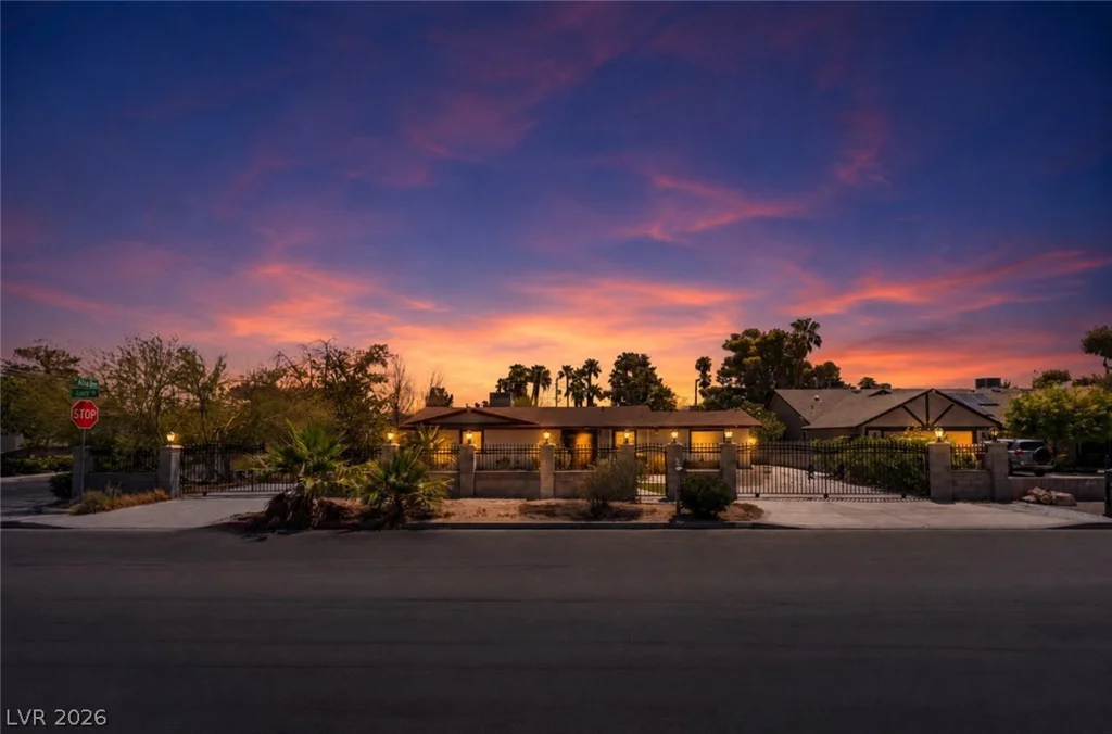 501 Lacy, Las Vegas, NV 89107