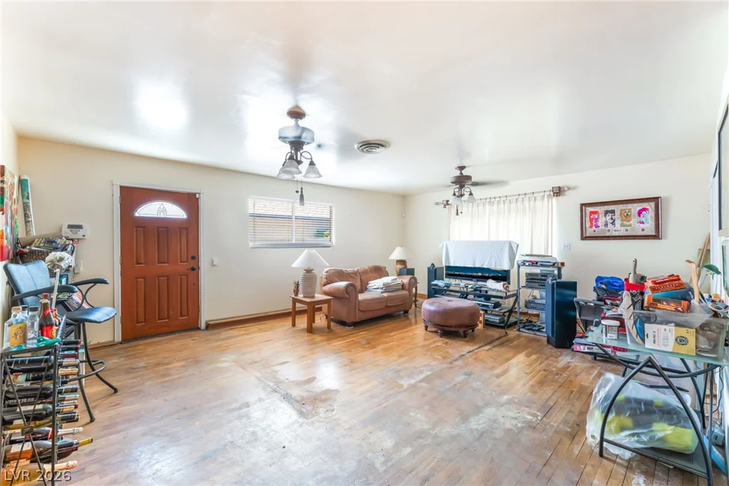 501 Lacy, Las Vegas, NV 89107