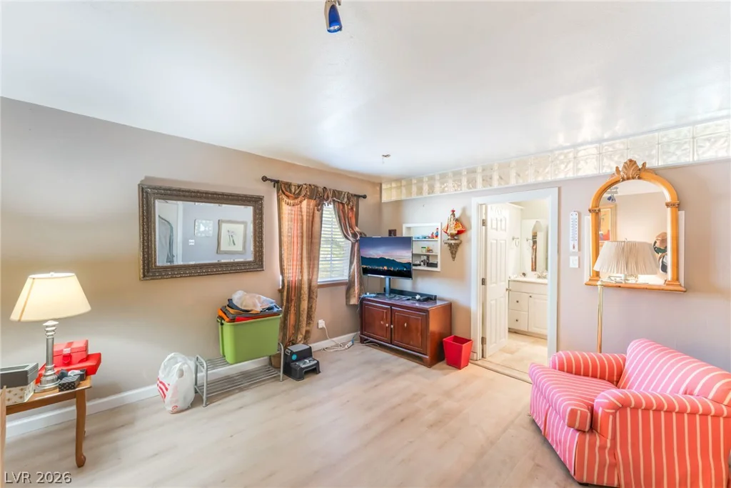 501 Lacy, Las Vegas, NV 89107