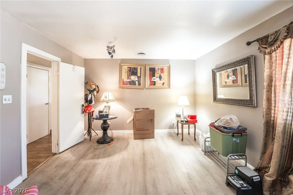 501 Lacy, Las Vegas, NV 89107