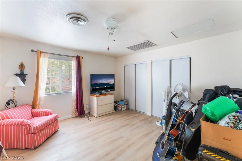 501 Lacy, Las Vegas, NV 89107