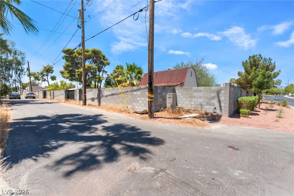 501 Lacy, Las Vegas, NV 89107