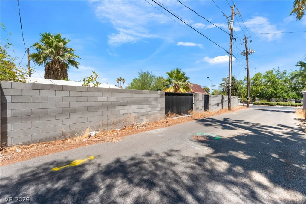 501 Lacy, Las Vegas, NV 89107
