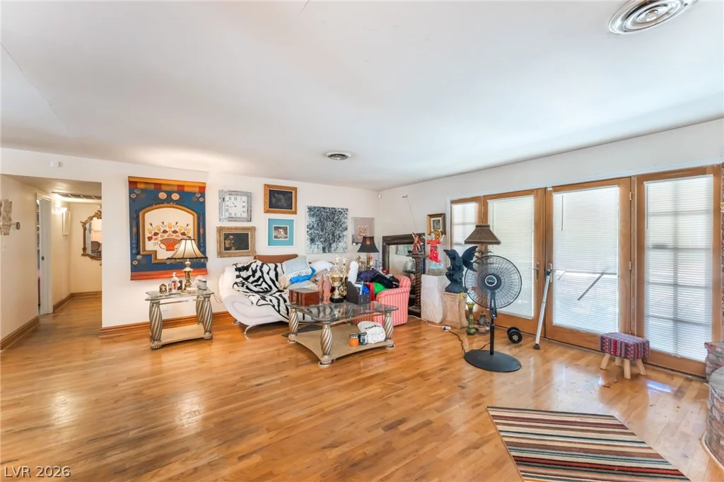 501 Lacy, Las Vegas, NV 89107