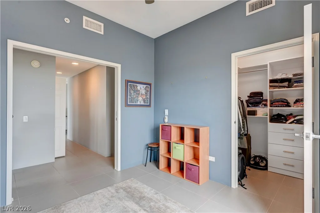 200 Sahara, Las Vegas, NV 89102