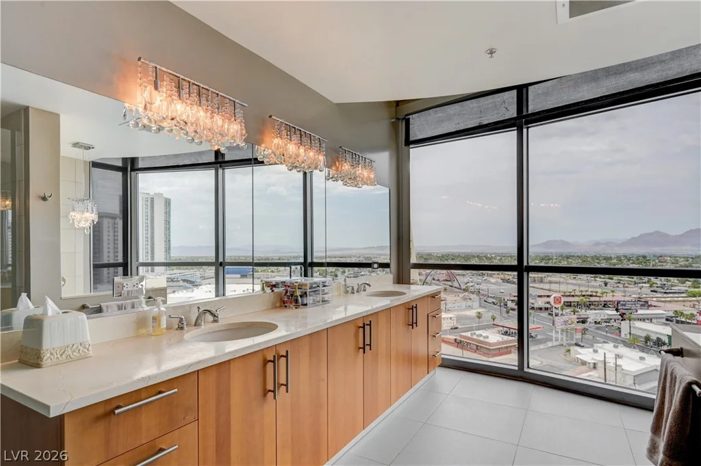 200 Sahara, Las Vegas, NV 89102