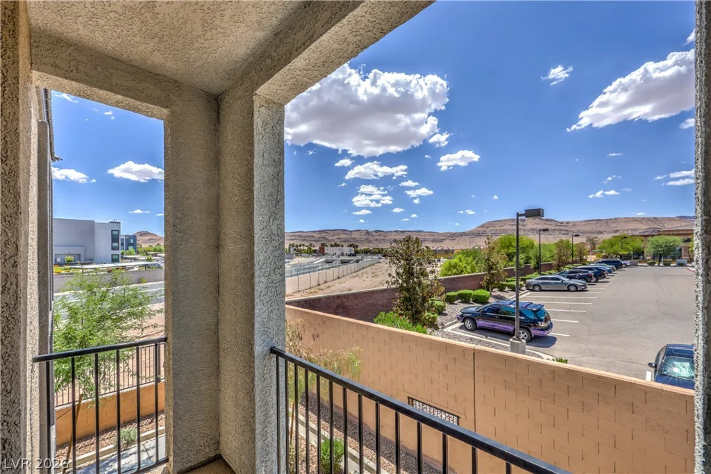 6197 Garden Crest, Las Vegas, NV 89148