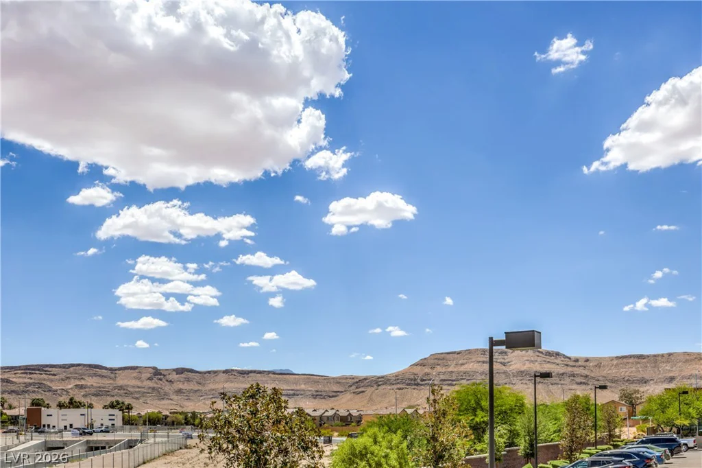 6197 Garden Crest, Las Vegas, NV 89148