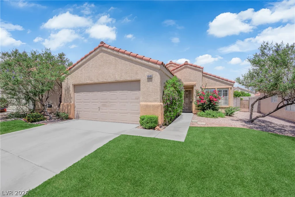 8548 Shady Pines, Las Vegas, NV 89143