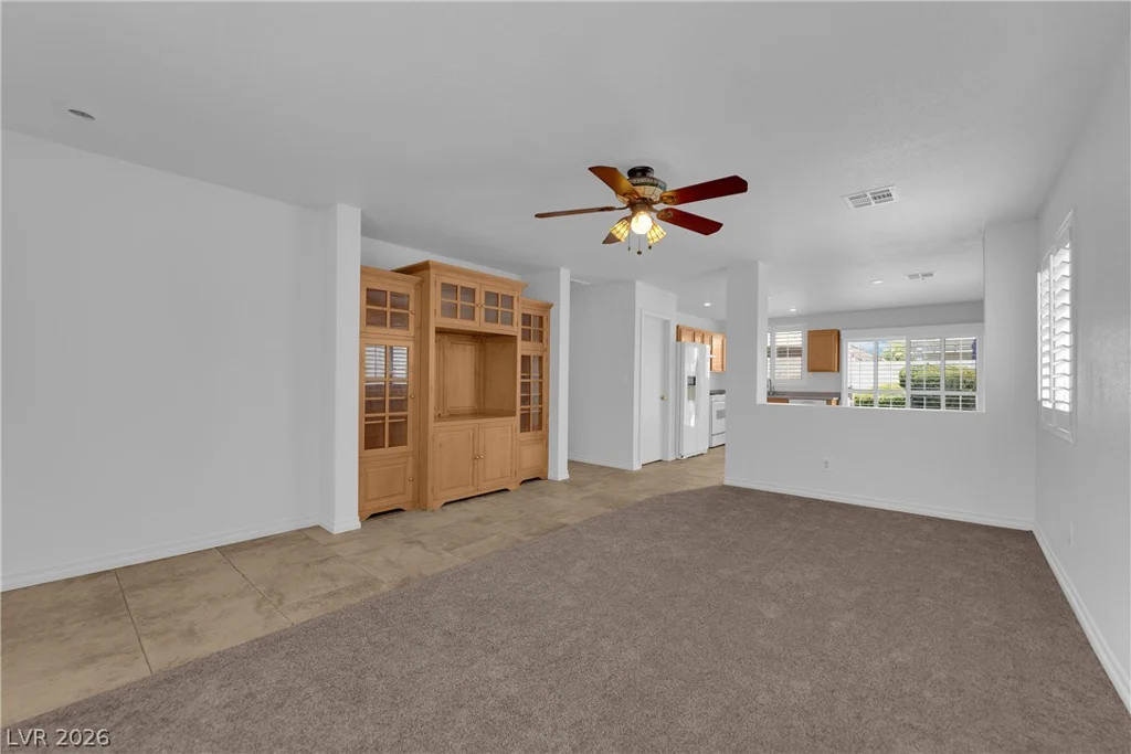 8548 Shady Pines, Las Vegas, NV 89143