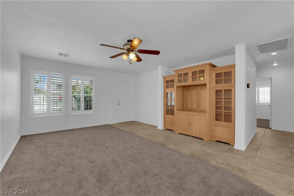 8548 Shady Pines, Las Vegas, NV 89143