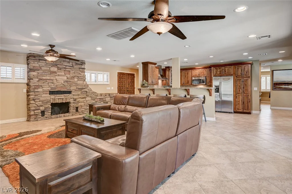 2701 Alta, Las Vegas, NV 89107