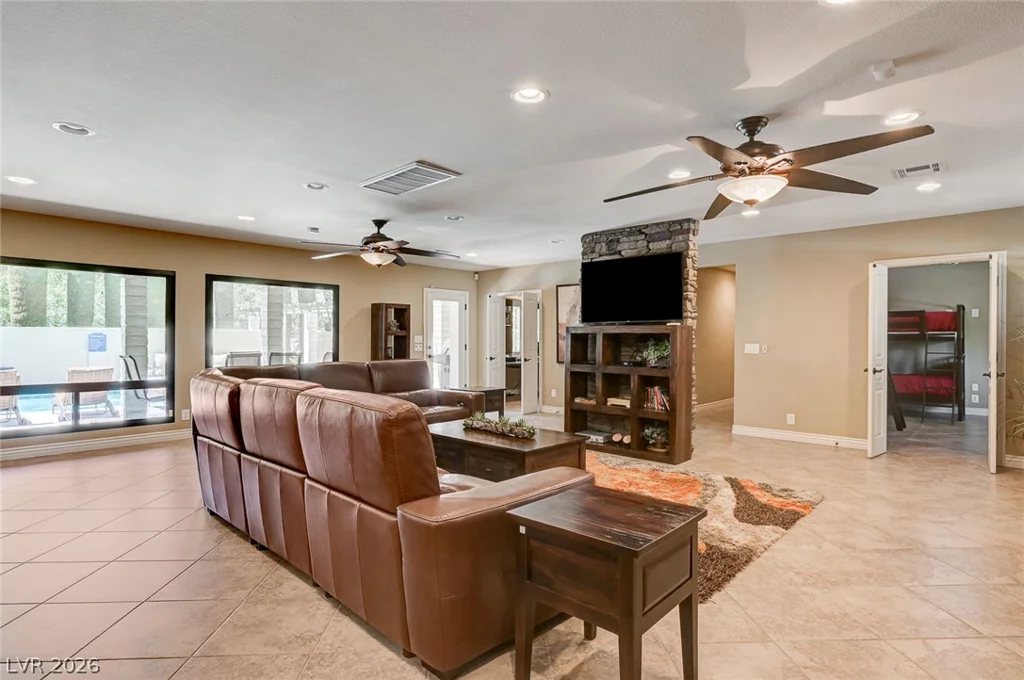 2701 Alta, Las Vegas, NV 89107