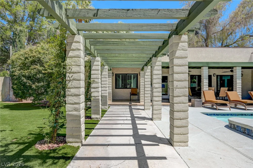 2701 Alta, Las Vegas, NV 89107