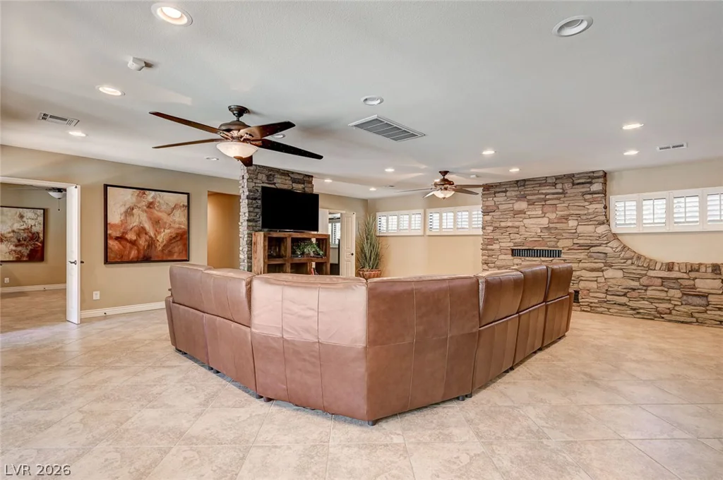 2701 Alta, Las Vegas, NV 89107