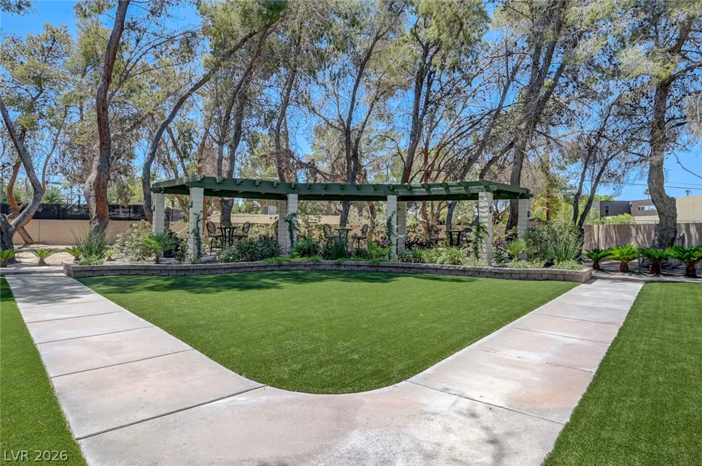 2701 Alta, Las Vegas, NV 89107