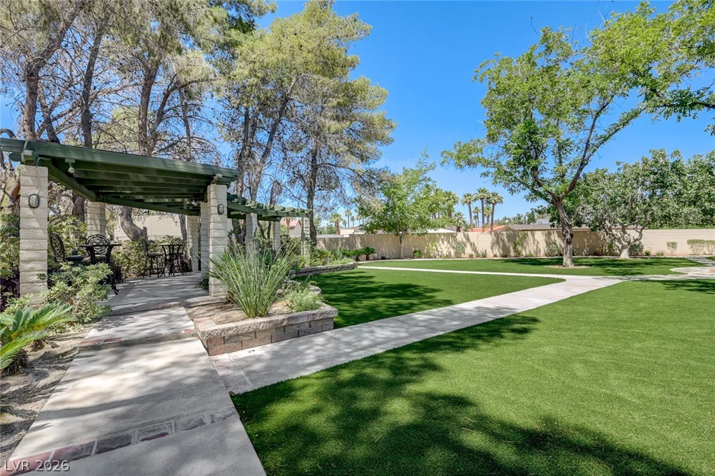 2701 Alta, Las Vegas, NV 89107