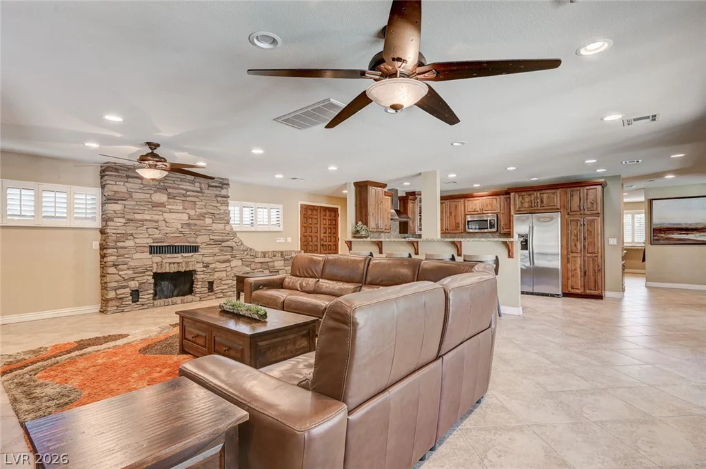 2701 Alta, Las Vegas, NV 89107