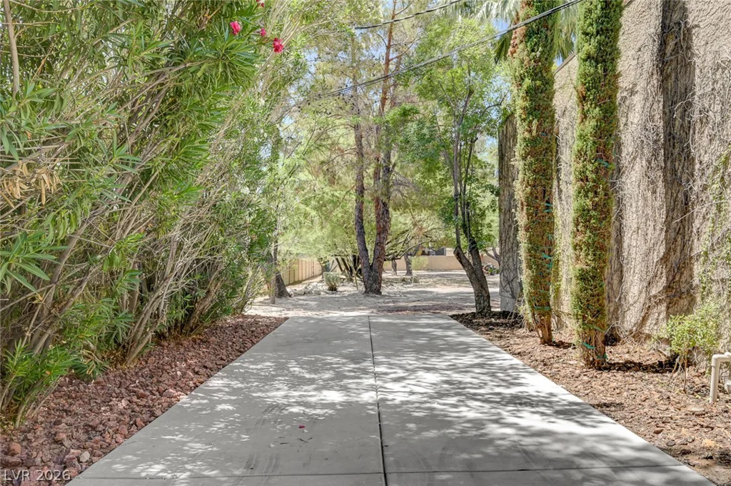 2701 Alta, Las Vegas, NV 89107