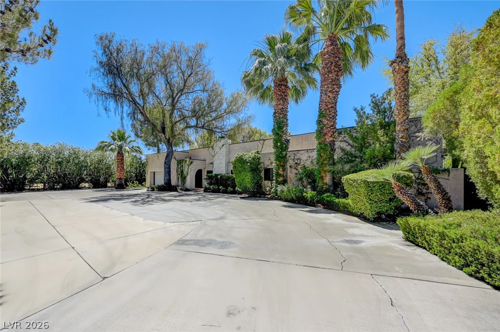 2701 Alta, Las Vegas, NV 89107