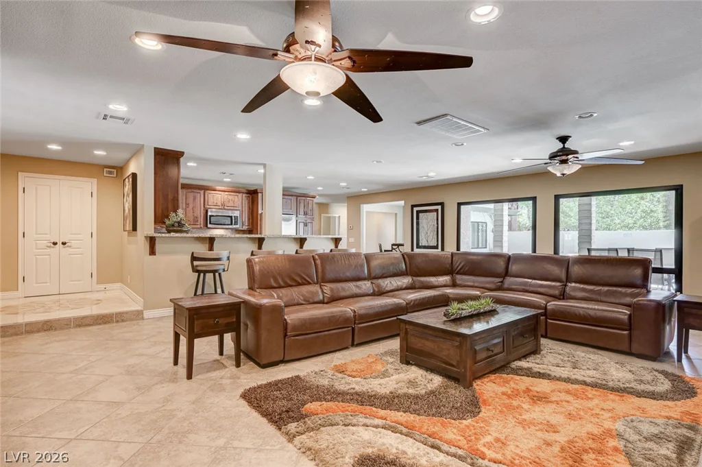 2701 Alta, Las Vegas, NV 89107