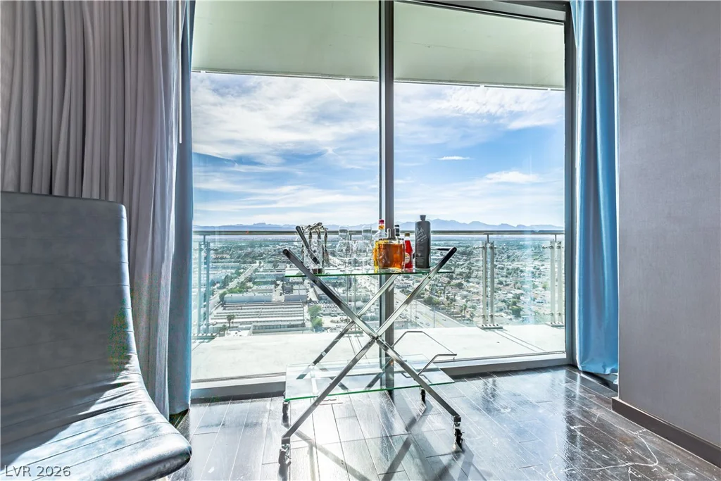 4381 FLAMINGO, Las Vegas, NV 89103