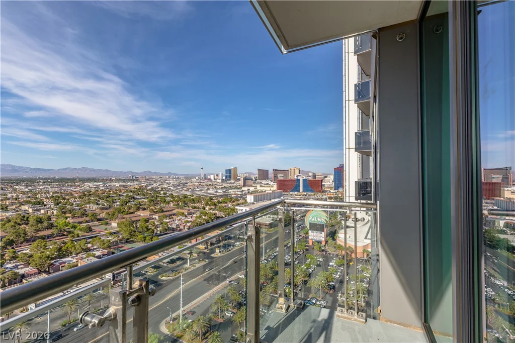 4381 FLAMINGO, Las Vegas, NV 89103