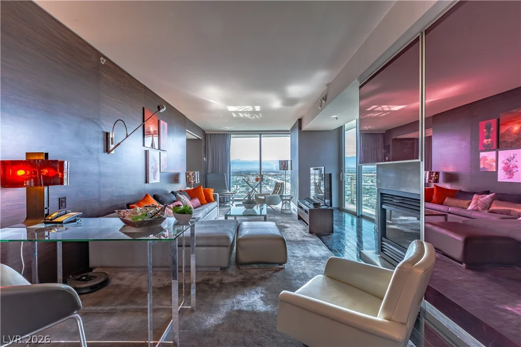 4381 FLAMINGO, Las Vegas, NV 89103