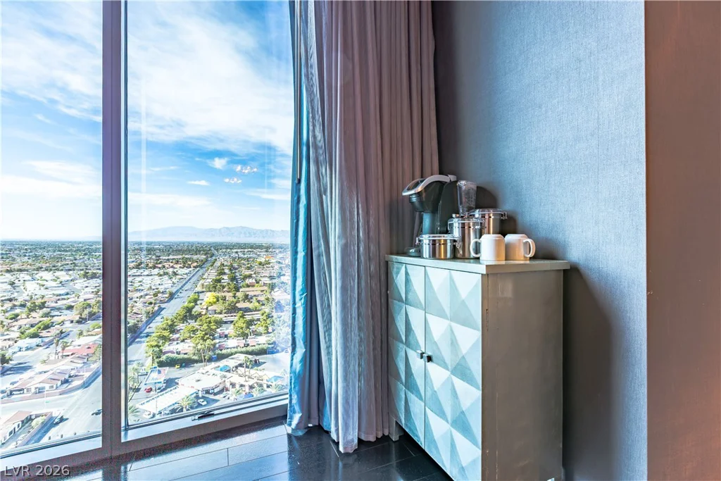 4381 FLAMINGO, Las Vegas, NV 89103
