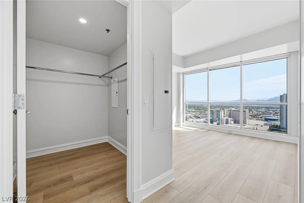 2700 Las Vegas, Las Vegas, NV 89109