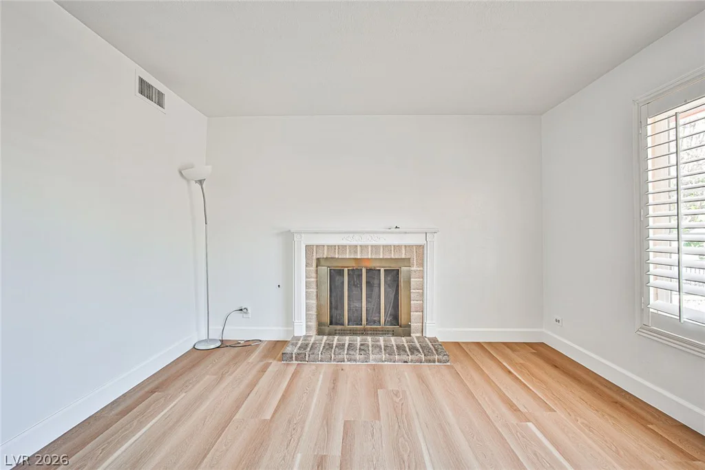 7186 Fenway, Las Vegas, NV 89147