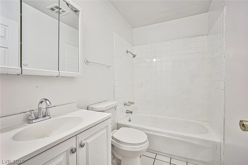 7186 Fenway, Las Vegas, NV 89147