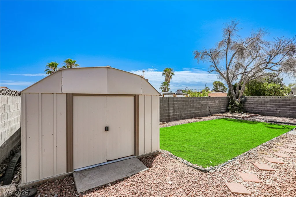 7186 Fenway, Las Vegas, NV 89147