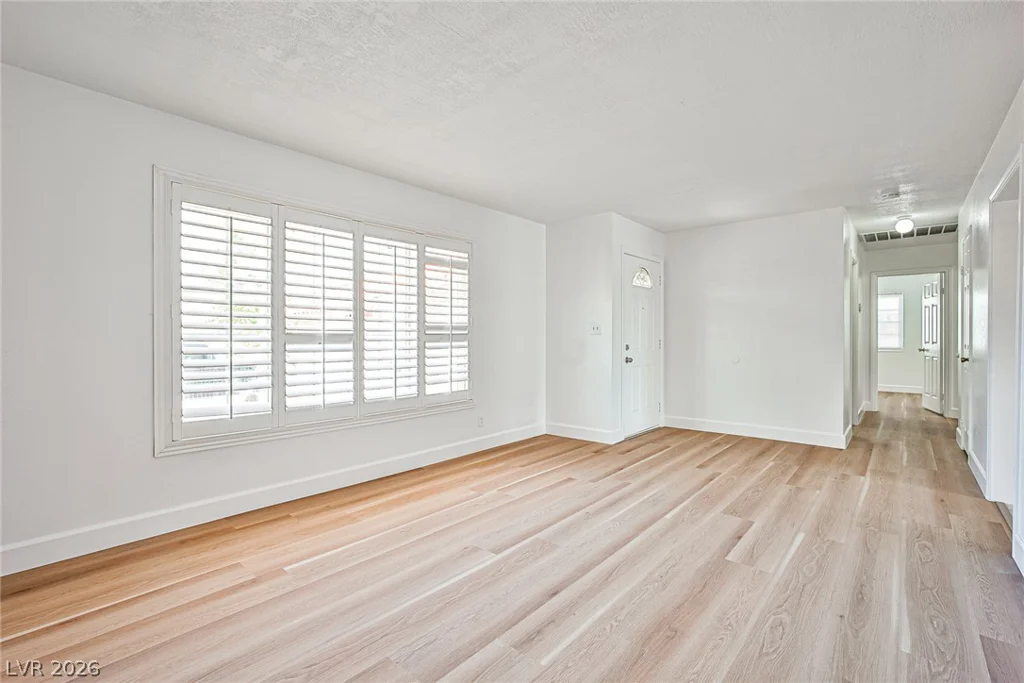 7186 Fenway, Las Vegas, NV 89147