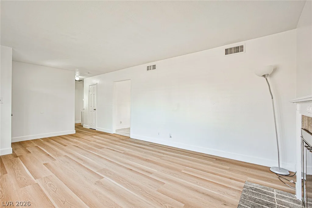 7186 Fenway, Las Vegas, NV 89147
