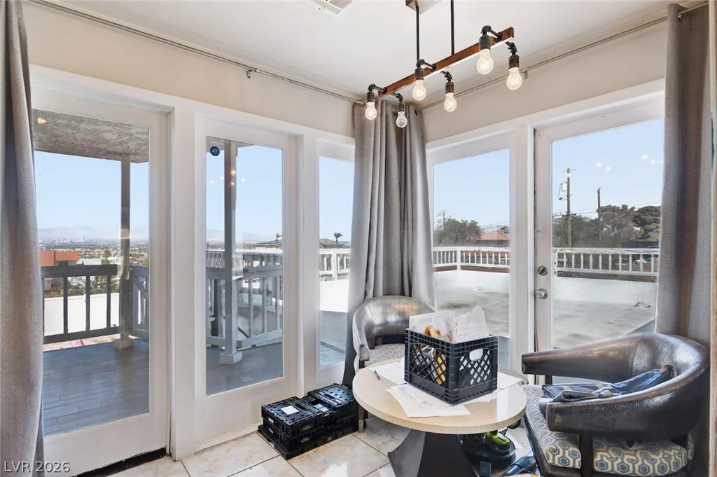 435 Los Feliz, Las Vegas, NV 89110