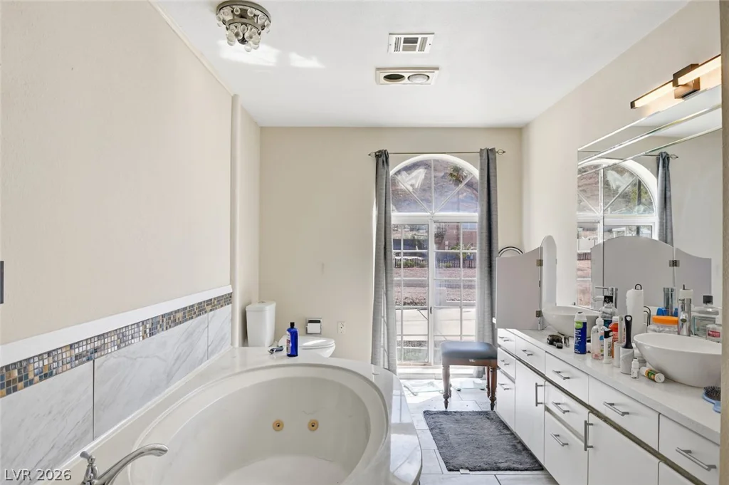 435 Los Feliz, Las Vegas, NV 89110