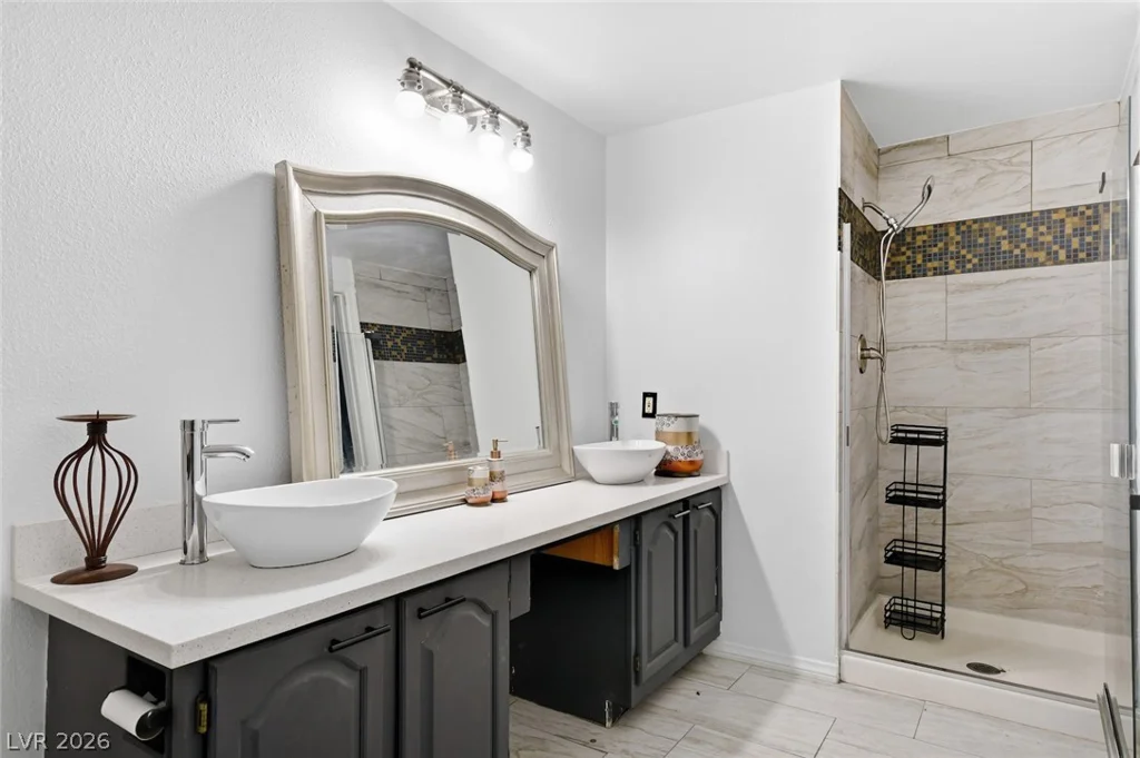 435 Los Feliz, Las Vegas, NV 89110