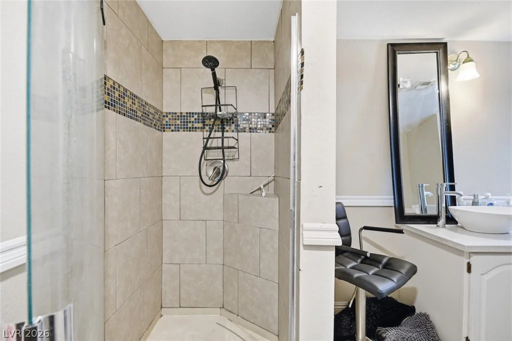 435 Los Feliz, Las Vegas, NV 89110